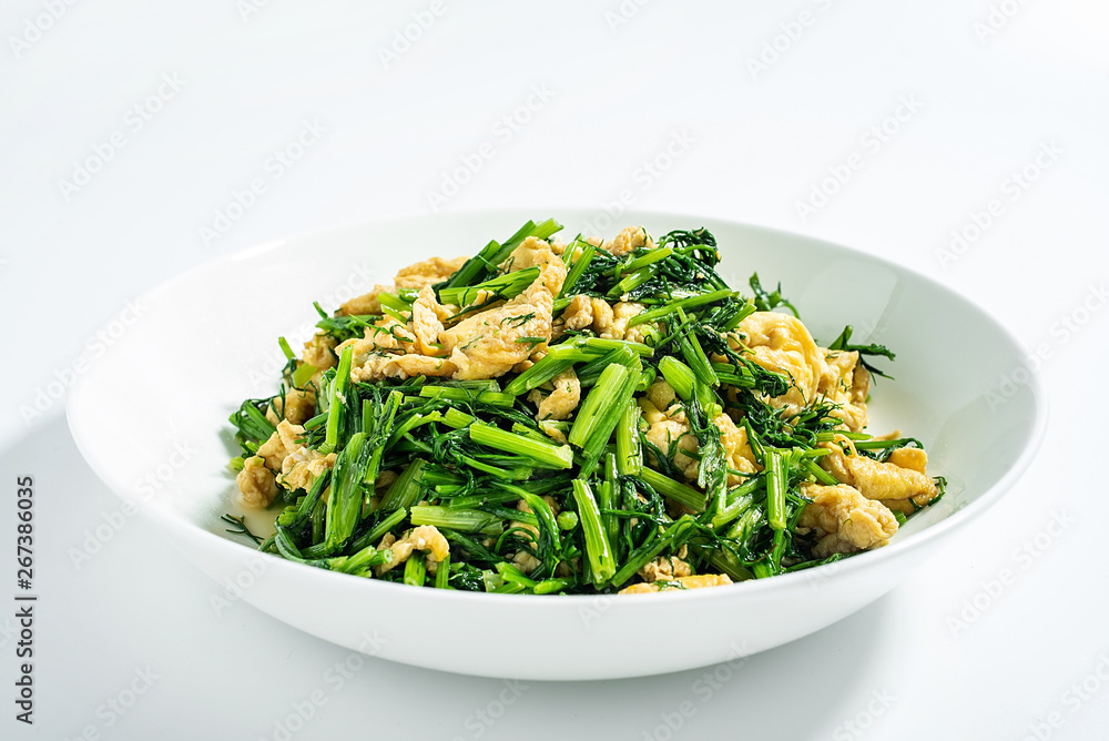 Chinese national cuisine gourmet fennel scrambled eggs Chinese national cuisine gourmet fennel scrambled eggs
