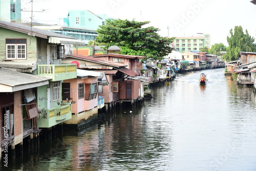 The people settlement near the canal because for comfortable communication water traffic