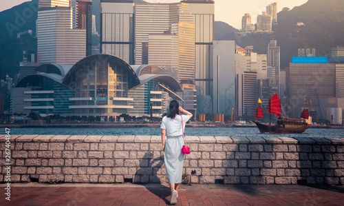 Canvas Print Young woman visit Hong Kong