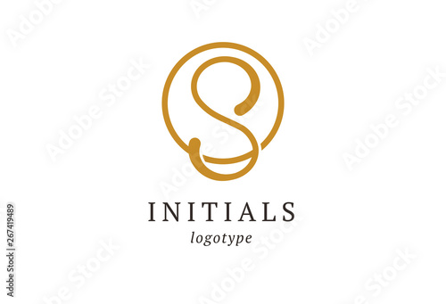 Letter S vector logo. Vintage Insignia and Logotype. Business sign, identity, label, badge initials. Monogram design elements, graceful template. Calligraphic elegant logo design