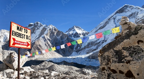 way to mount everest b.c., Khumbu glacier, Himalayas