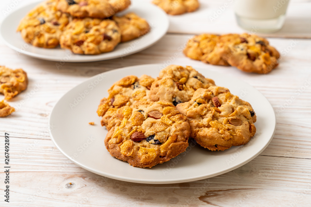 cookies with cornflake raisin and almonds cookies with cornflake raisin and almonds
