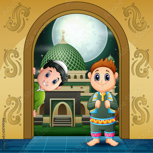 Happy Children to enter the Mosque