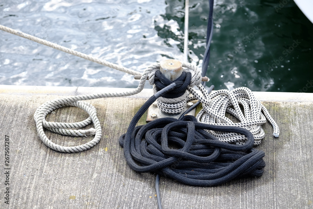 Fototapeta premium Bootsanleger für Segelyachten