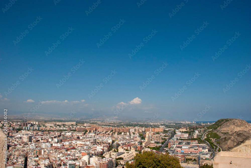 Blick über Alicante an der Costa Blanca - Spanien