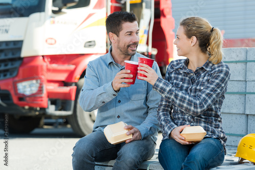 Fotografie wokers having a coffee break