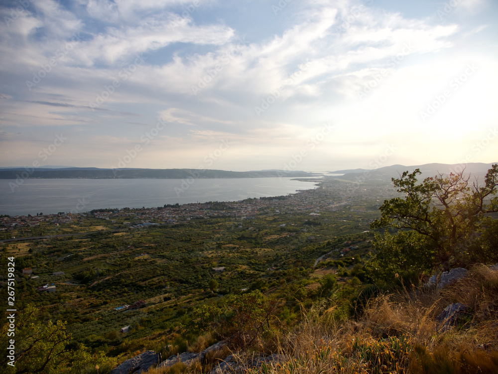hier oben auf dem Wanderweg Kozjak oberhalb von Split und Kastel Stari, begegnet man in den Abendstunden auch schon mal ein paar Wildschweinen, leben und leben lassen