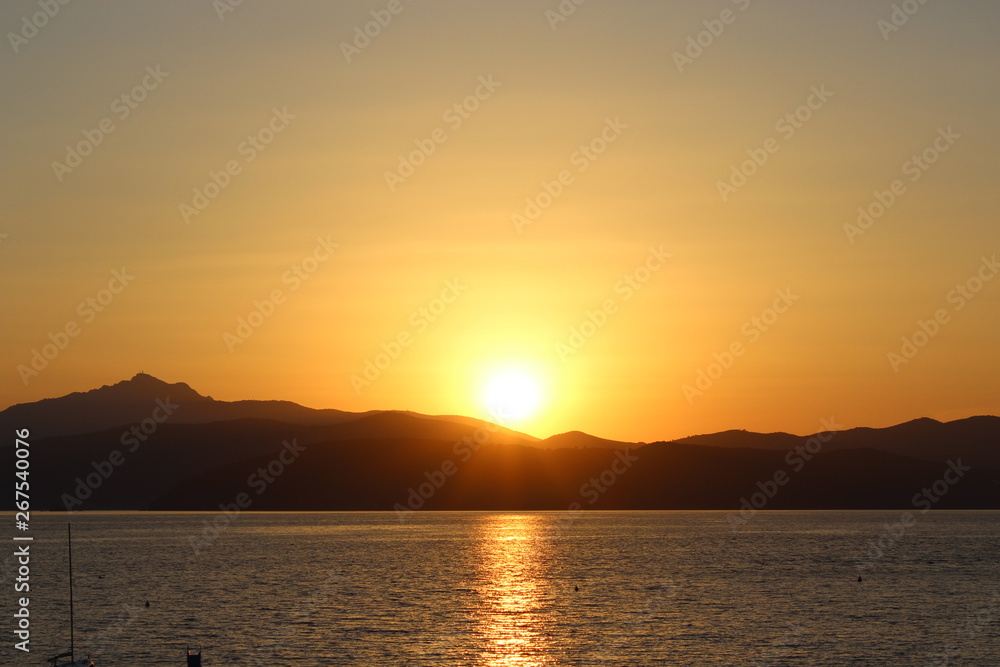 Obraz premium Sunset on Elba (Italy)