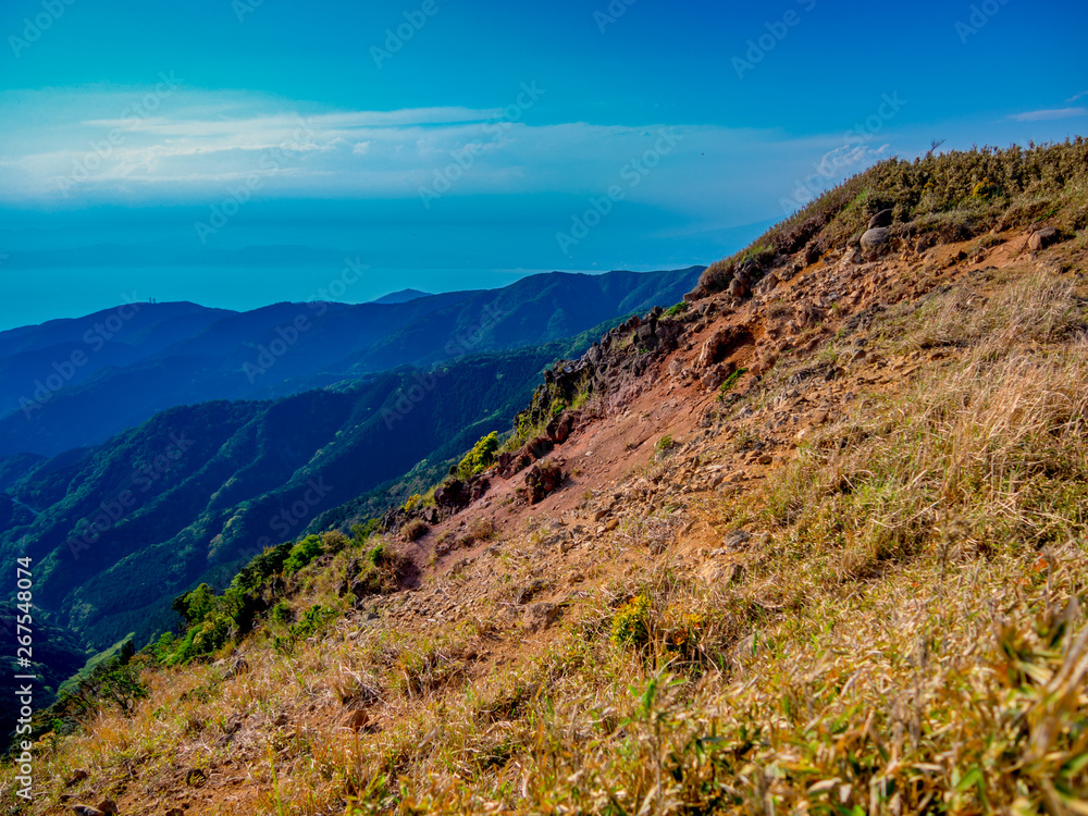 Naklejka premium 【静岡県伊豆半島】伊豆山稜線歩道からの風景【春・だるま山周辺】