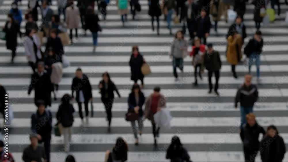 歩く人々 歩く人々
