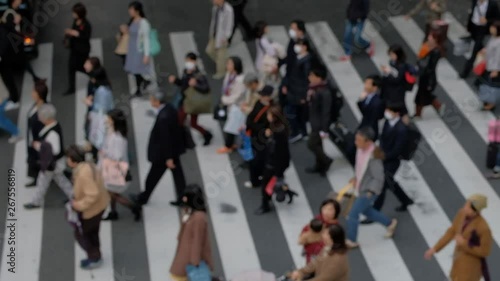 Wallpaper Mural 歩く人々 Torontodigital.ca