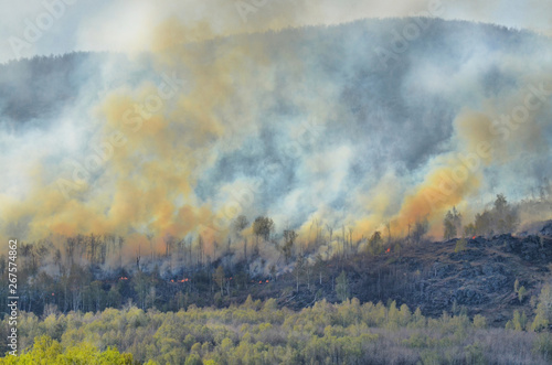 May 2019. In the southern Urals, established dry and hot weather. As a result, fires have become frequent. In the photo – burning ridge Irendyk, located between the cities of Miass and Uchaly.