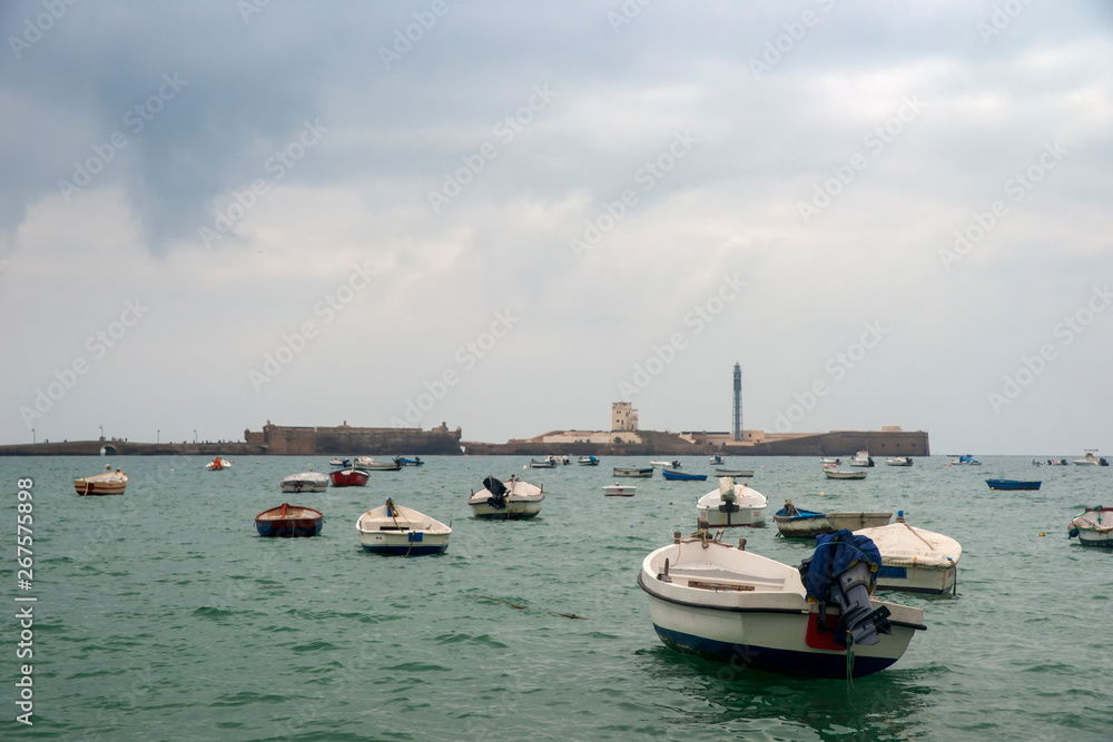 Fototapeta premium hermosa vista de la caleta de Cádiz, Andalucía 