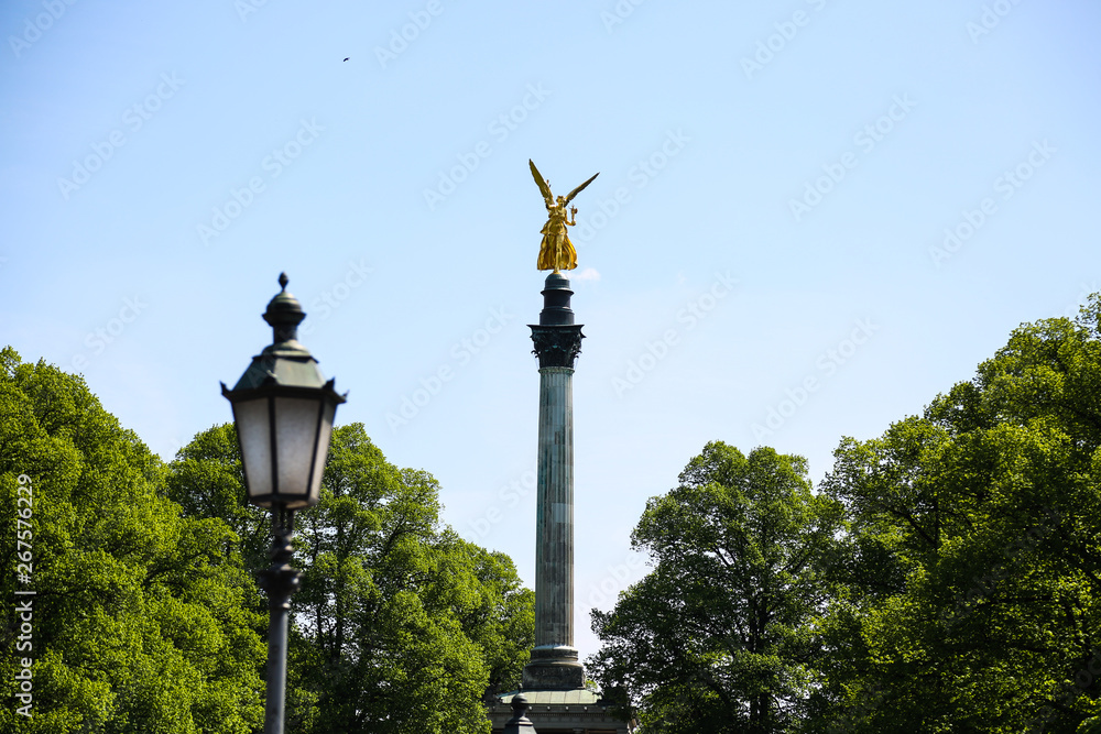 Angel of Peace seen from the Luitpold Bridge