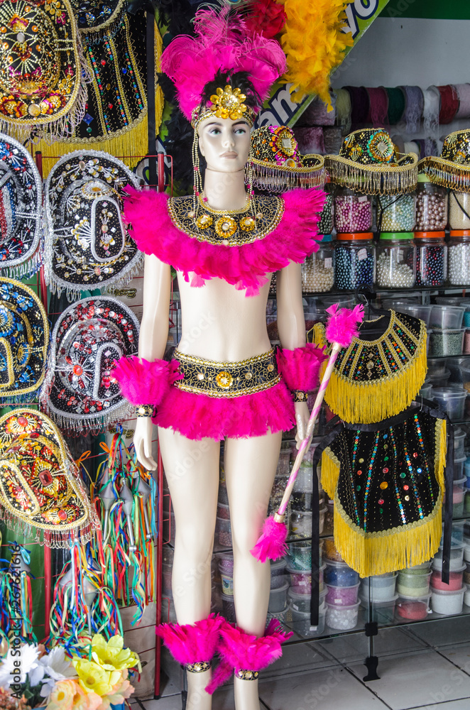 Fototapeta premium Traje típico de índia para festa folclore de bumba boi . São Luis,MA