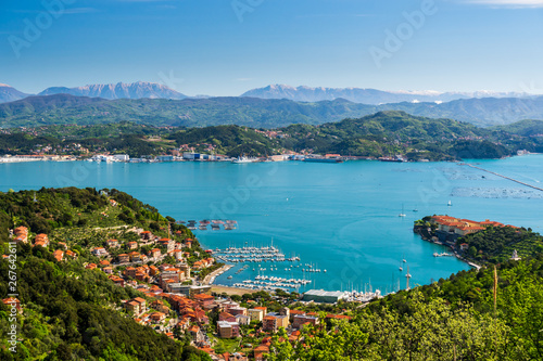 Fotografie Striking view over the La Spezia Gulf and the Gulf of Poets (Golfo dei Poeti),on