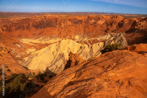 Upheaval Dome Canyonlands National Park © ELIZABETH