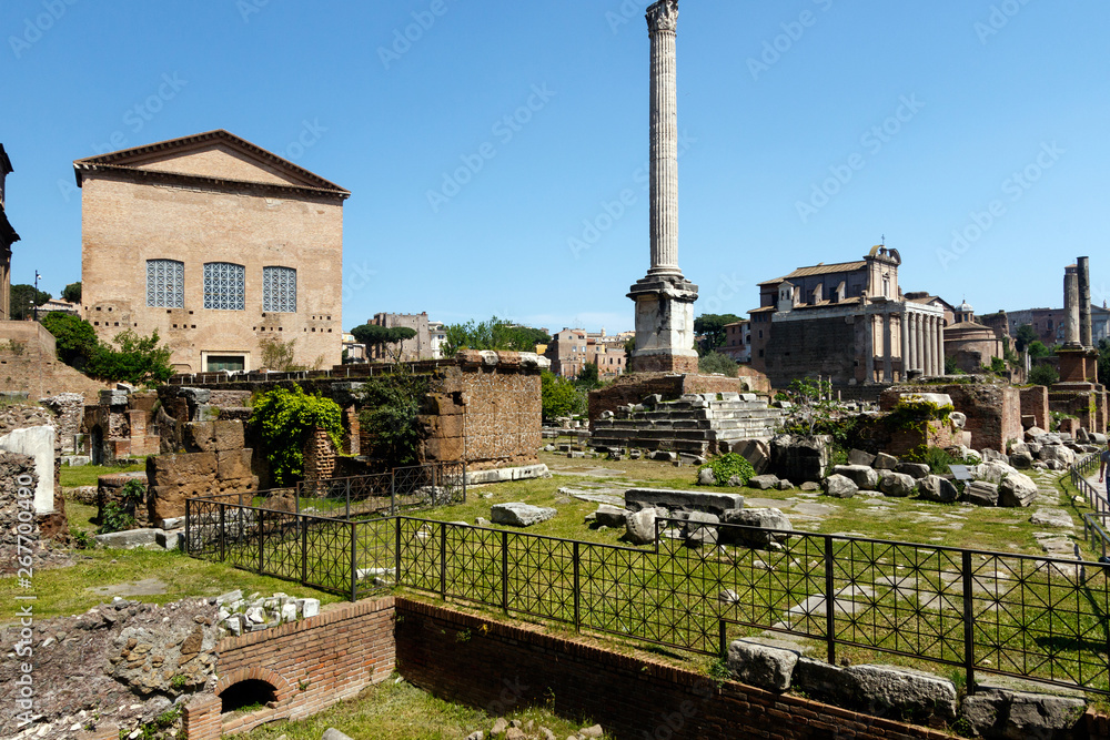 Fototapeta premium Forum in Rome with a blue sky background
