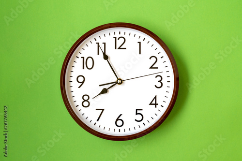 Clock showing 7:55 o'clock