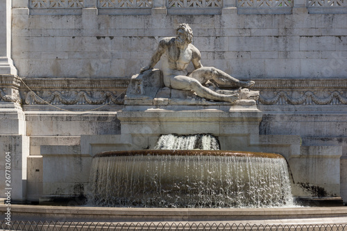 Canvas Print Amazing view of Altar of the Fatherland- Altare della Patria, known as the natio