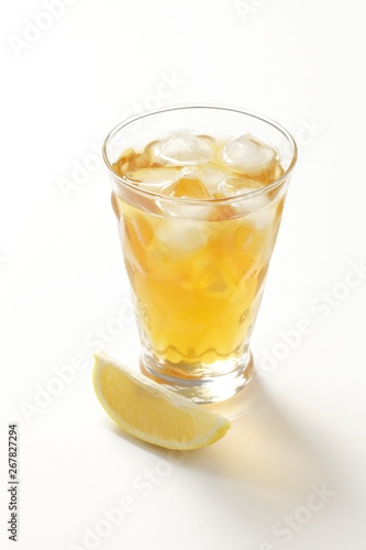 Cold yerba mate with lemon