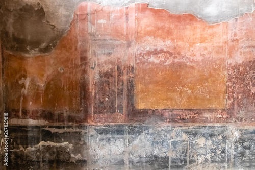 Tableau sur toile Herculaneum, Campania, Italy - April 21, 2019: The remains of Herculaneum after