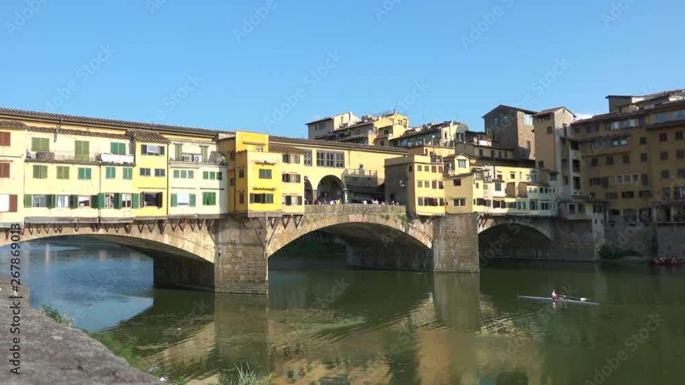 Ponte Vecchio, Firenze, Italia. Medieval old bridge on Arno River with shops built along it in Florence, Tuscany, Italy. Tourism destination, sightseeing, Italian holiday, must see in Toscana Region Ponte Vecchio, Firenze, Italia. Medieval old bridge on Arno River with shops built along it in Florence, Tuscany, Italy. Tourism destination, sightseeing, Italian holiday, must see in Toscana Region