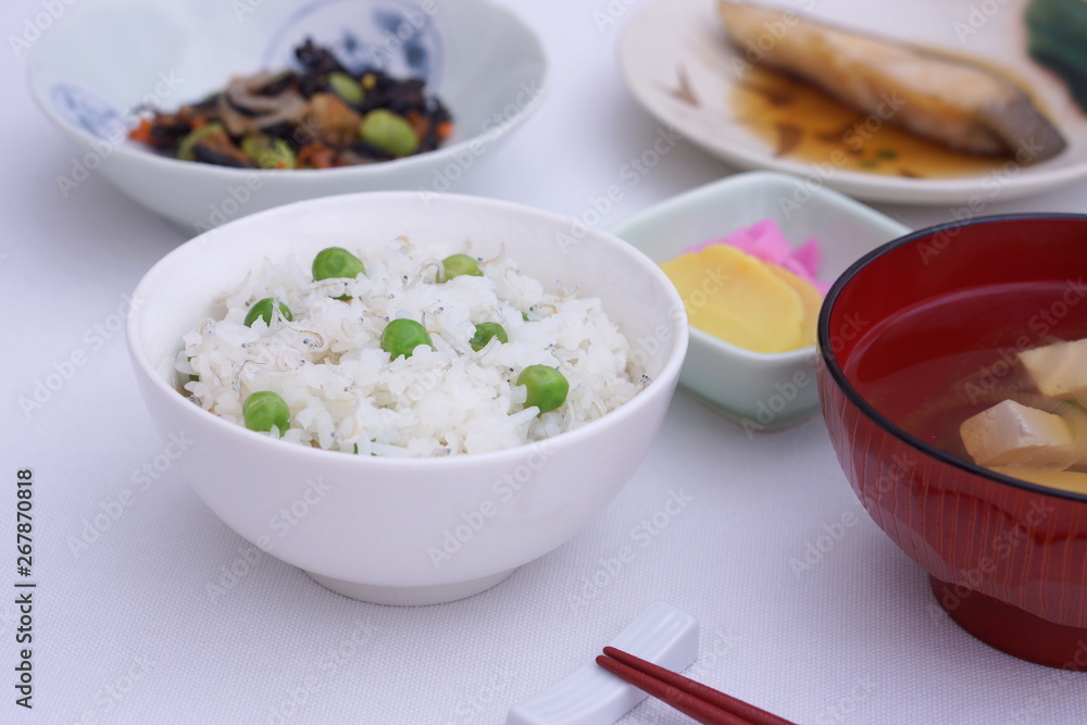 塩豆と釜揚げしらすご飯 塩豆と釜揚げしらすご飯