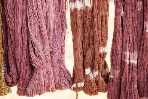 Quadro em tela Cotton yarn dyeing with the natural dyes.