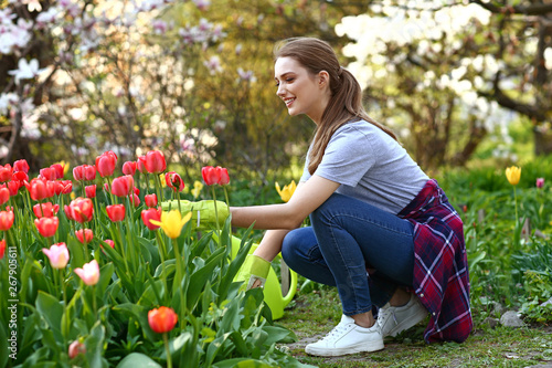 Beautiful female gardener w...