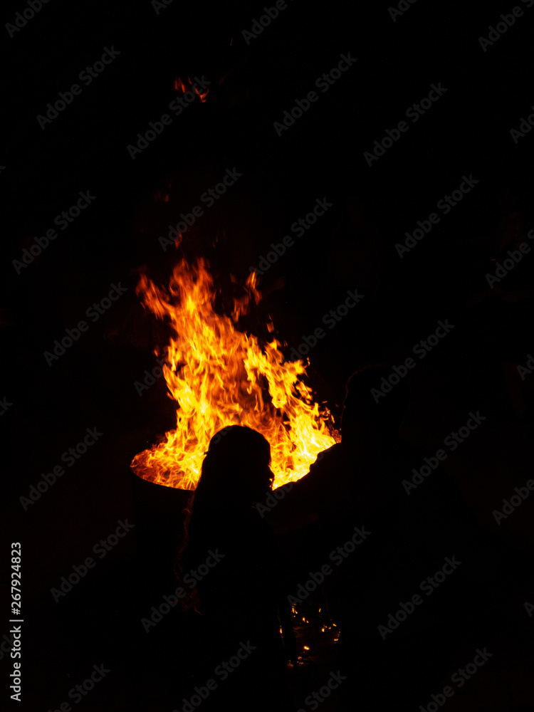 Obraz premium Flame in the night