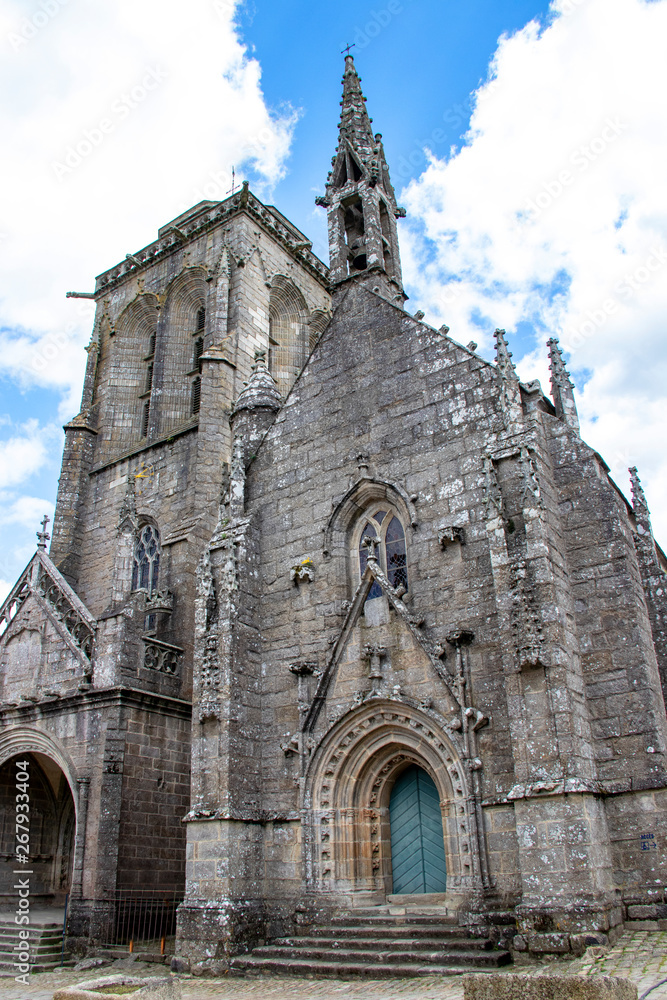 Locronan. Eglise st Ronan et chapelle Pénity. Finistère. Bretagne