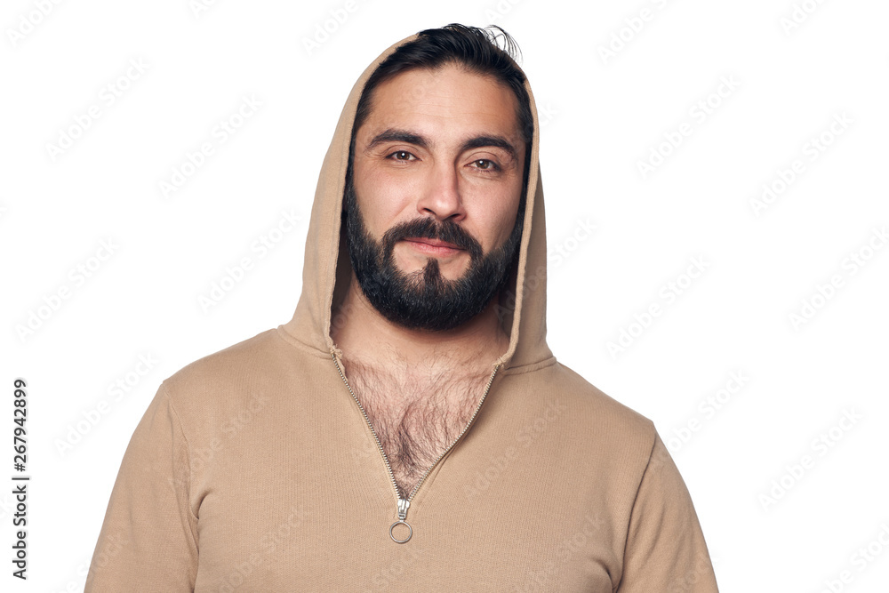 Obraz premium Closeup happy Hispanic man looking at camera