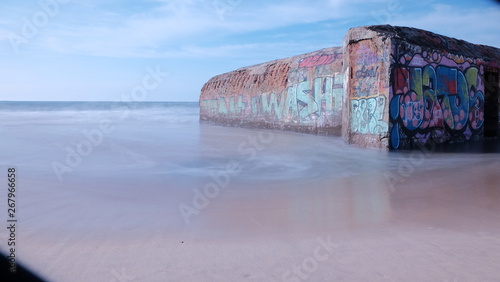 Tableau sur toile blockhaus sur la plage de capbreton