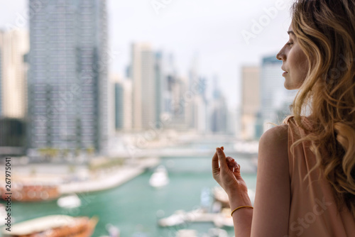 Canvas Print Woman in Dubai Marina, United Arab Emirates