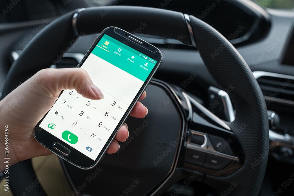 téléphoner au volant en bluetooth