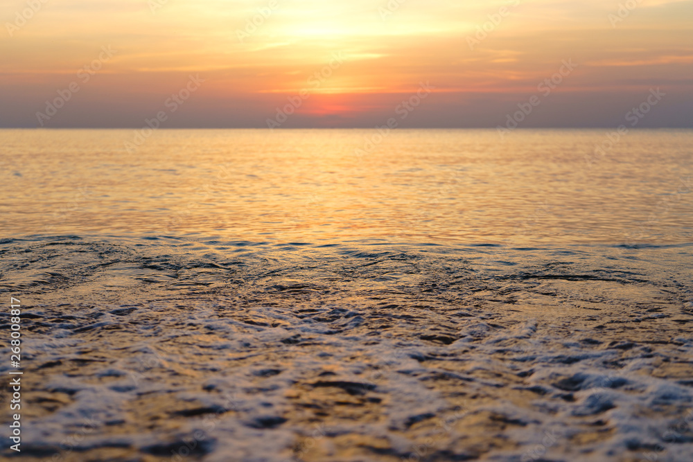 Obraz premium sunset over the sea