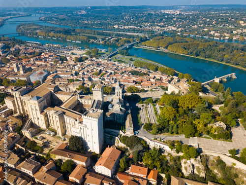 Cuadro en lienzo View from drone of Avignon with Palace of Papes