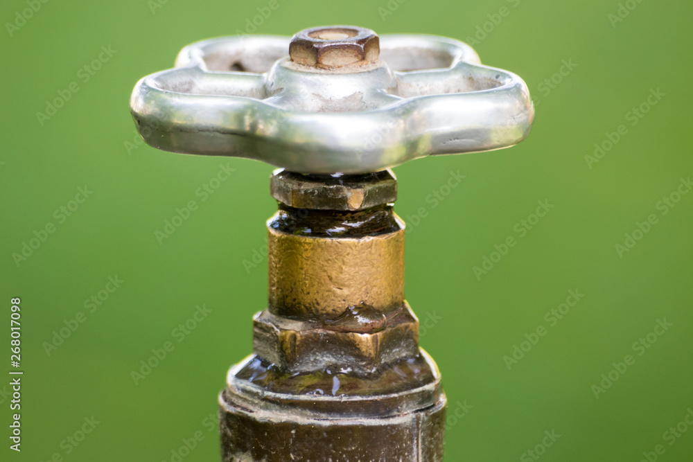 schraubrad von einem wasserhahn schraubrad von einem wasserhahn