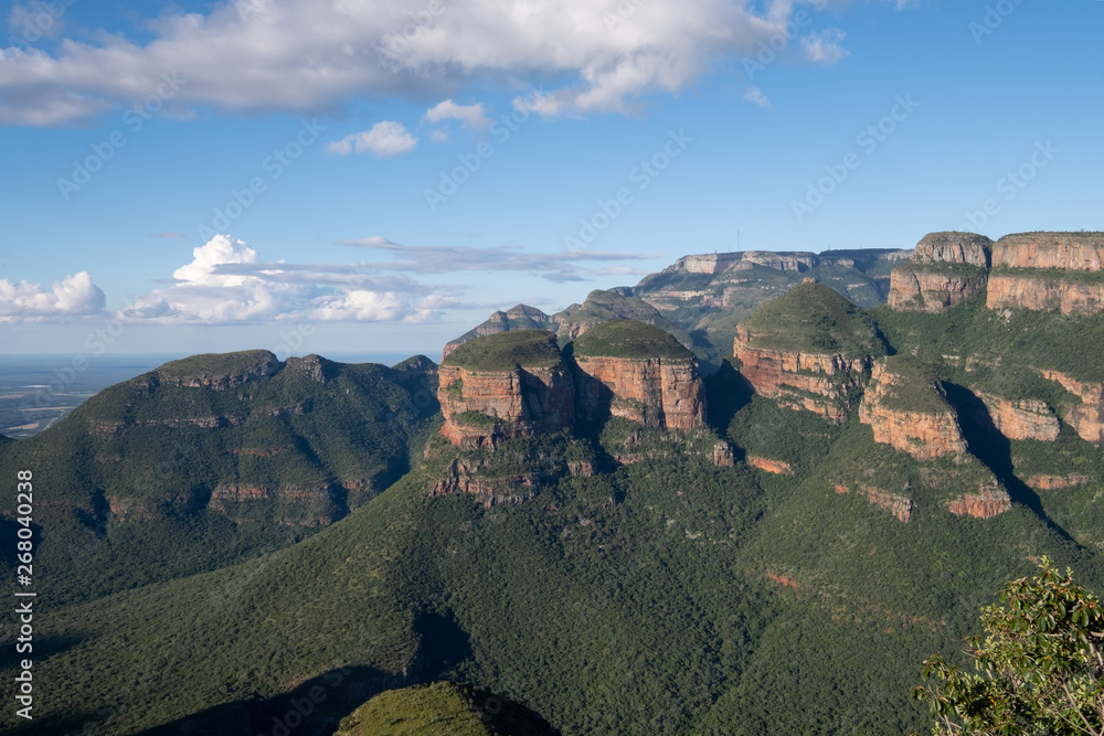 Φωτογραφία The three rondavels rock formation at the Blyde River Canyon, on The Panorama Route, Mpumalanga, South Africa