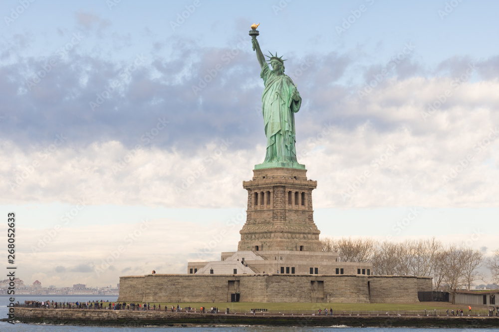 Fototapeta premium Statue of liberty in New York