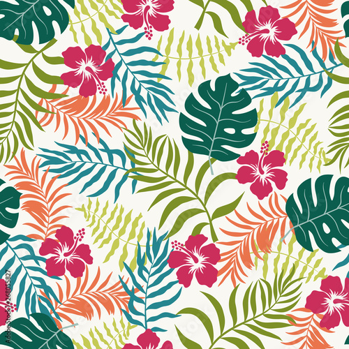 Tropical background with palm leaves. Seamless floral pattern. Summer vector illustration. Flat jungle print