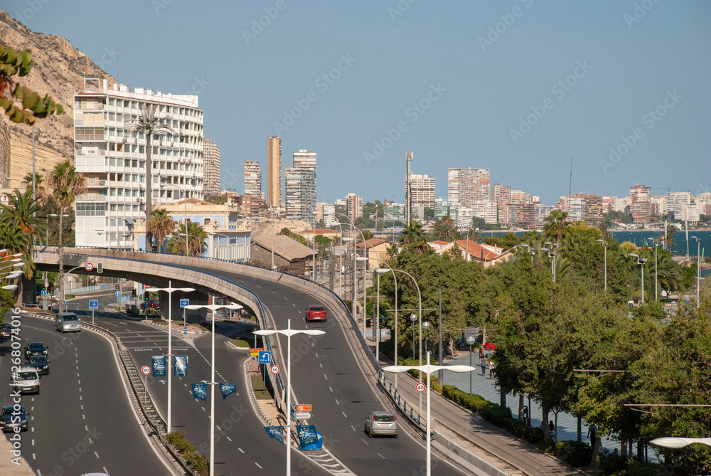 Obraz premium Autobahn durch Alicante, Spanien