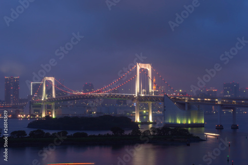 Fototapeta Naklejka Na Ścianę i Meble -  Beautiful rainbow bridge odaiba light up at night in japan