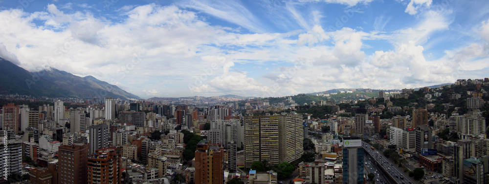 Fototapeta premium widok z lotu ptaka na miasto Caracas