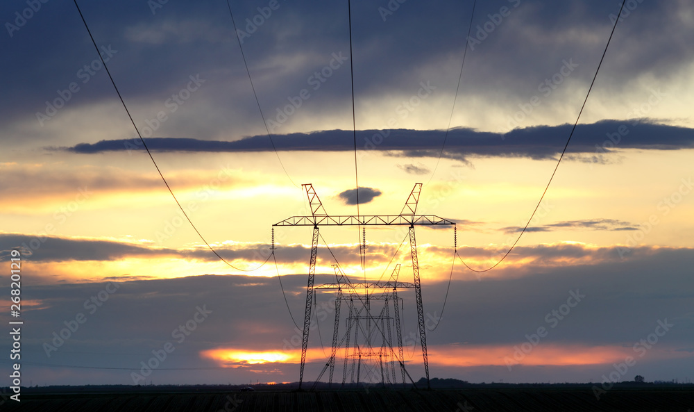 Power and energy, hi voltage lines