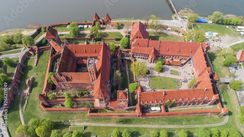 Malbork nad rzeką Nogat największy średniowieczny murowany zamek z lotu ptaka