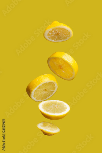 Sliced lemon