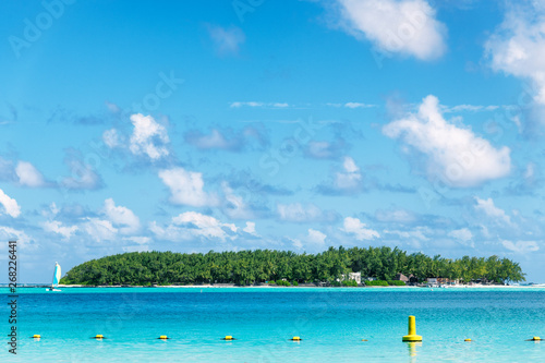 Fototapeta Naklejka Na Ścianę i Meble -  Ilde De Deux Cocos in fornt of Blue Bay, Mauritius