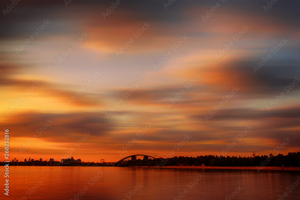Obraz premium Sunset over Dnipro